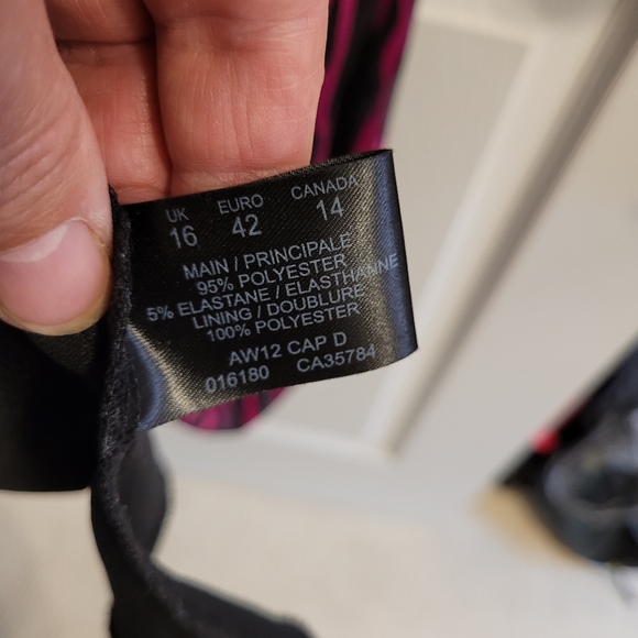 Ladies Dress - Picture 4 of 4